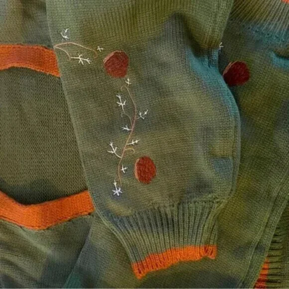 Button Up Fox Nature Army Green Cardigan With Pockets - Picture 3 of 6